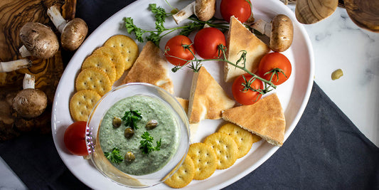 Vegan cashew and spinach dip recipe sauce for thanksgiving